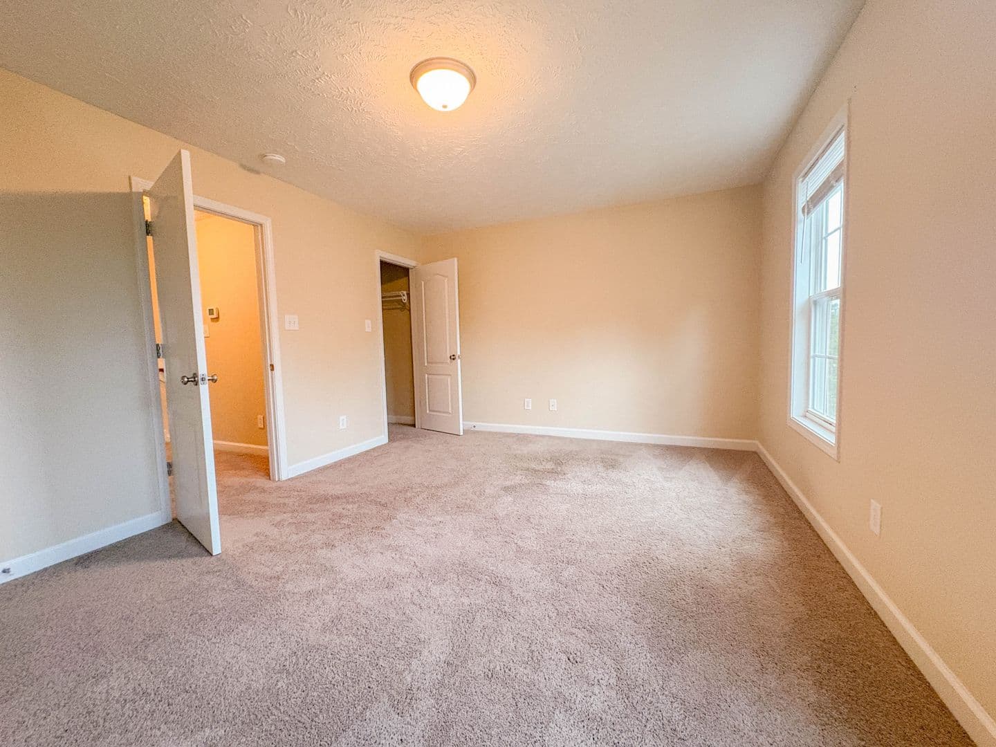Fayetteville Townhome: 3071 Candlelight Dr