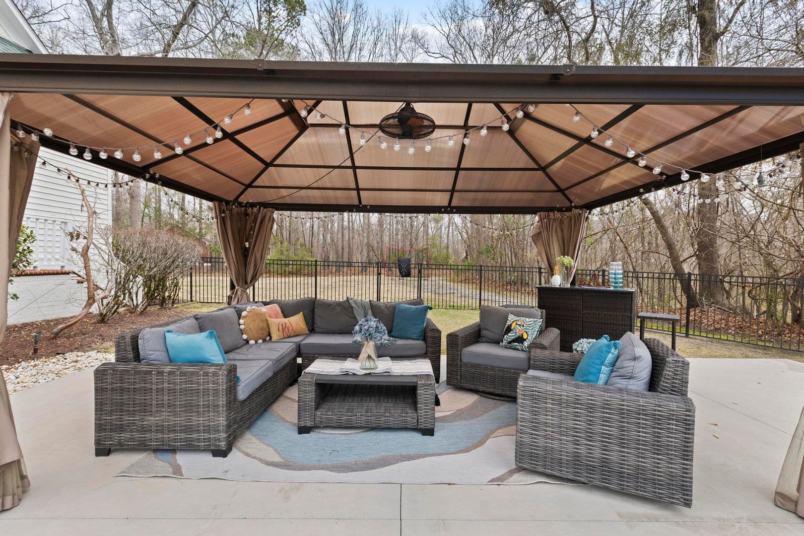 Jacksonville House: 346 Royal Bluff Road