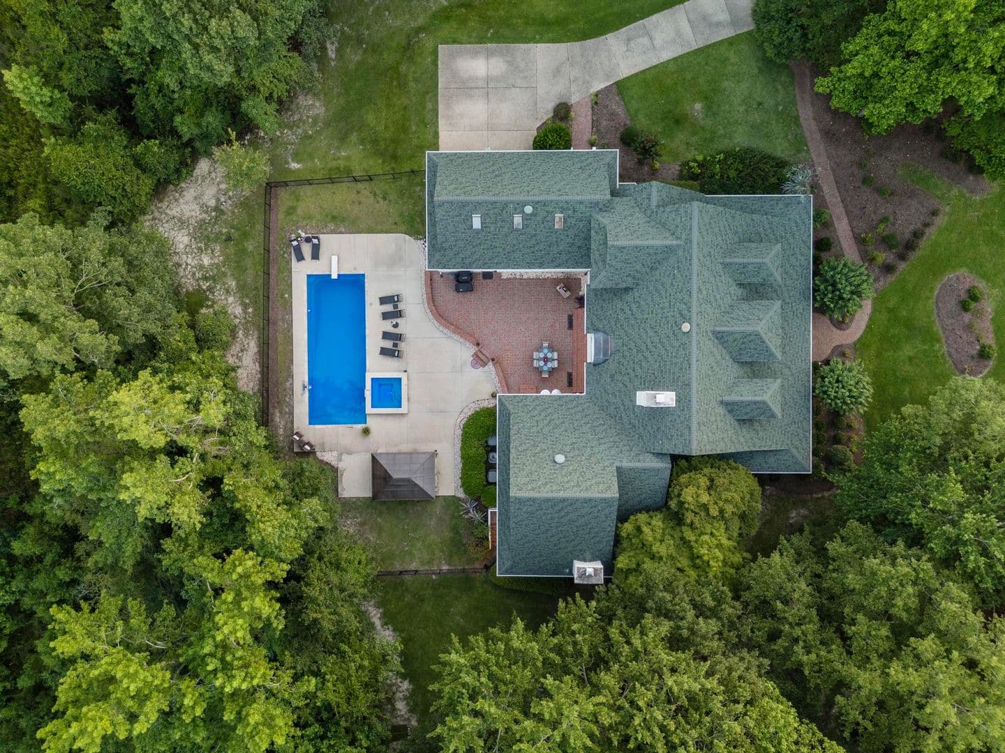 Jacksonville House: 346 Royal Bluff Road