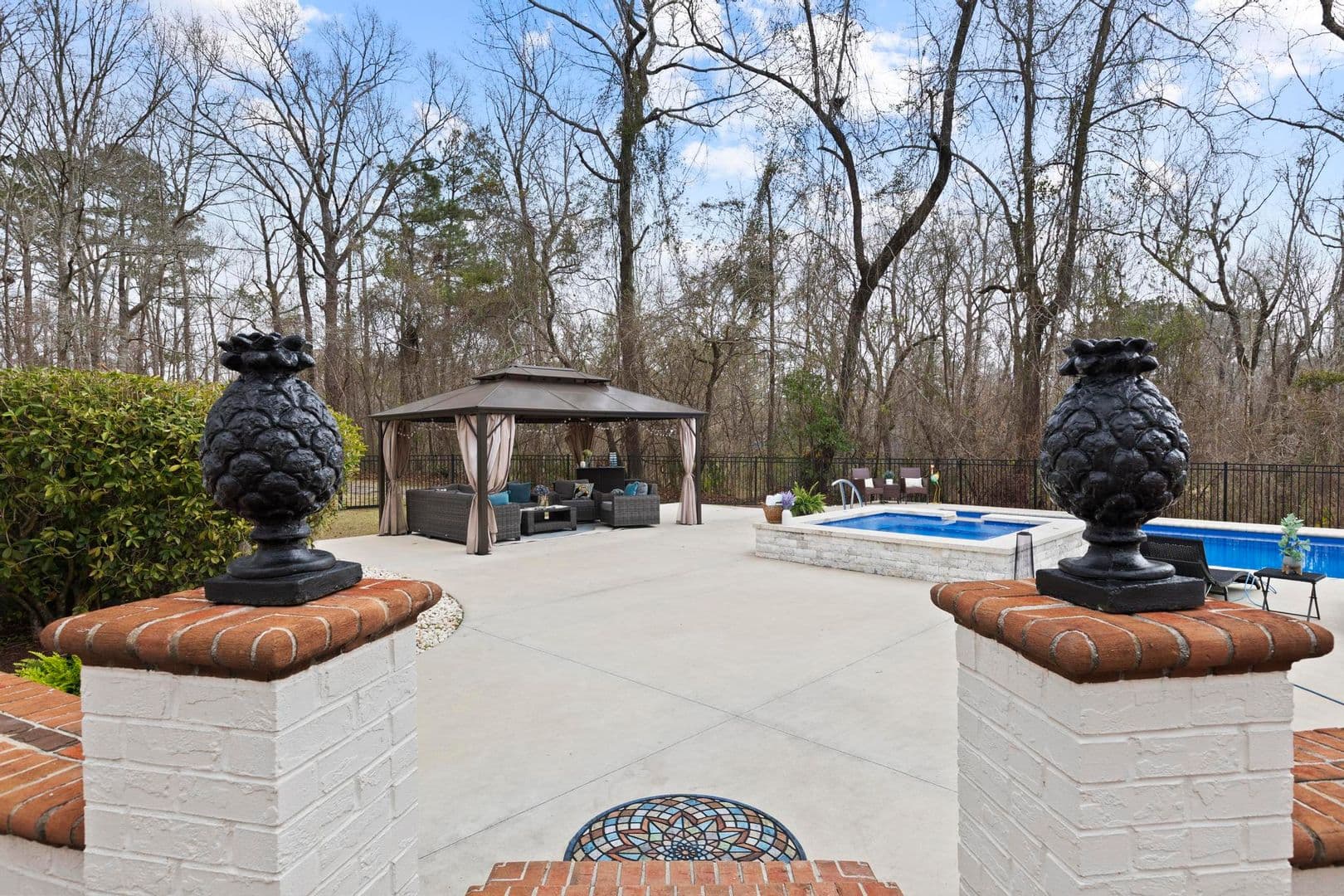 Jacksonville House: 346 Royal Bluff Road