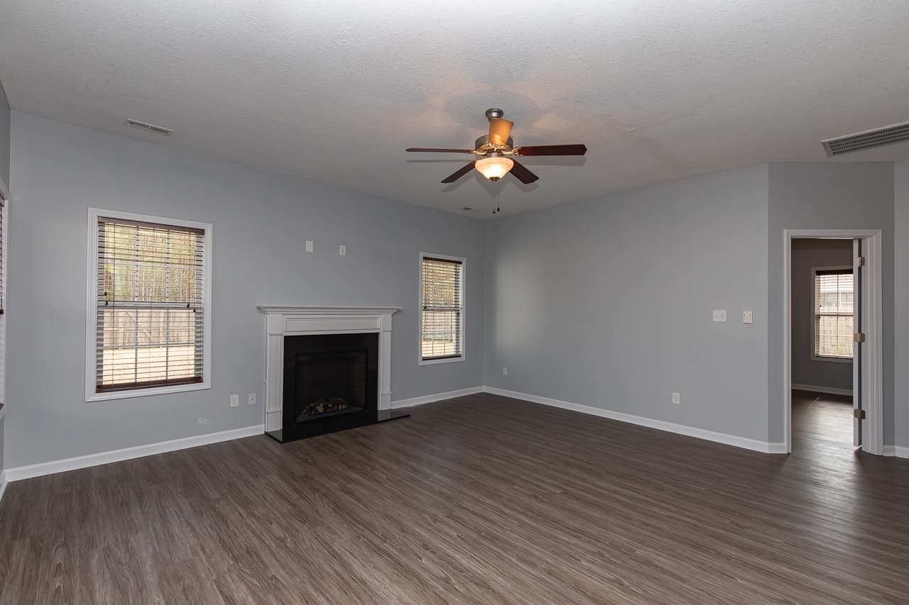 Jacksonville House: 531 Sonoma Road
