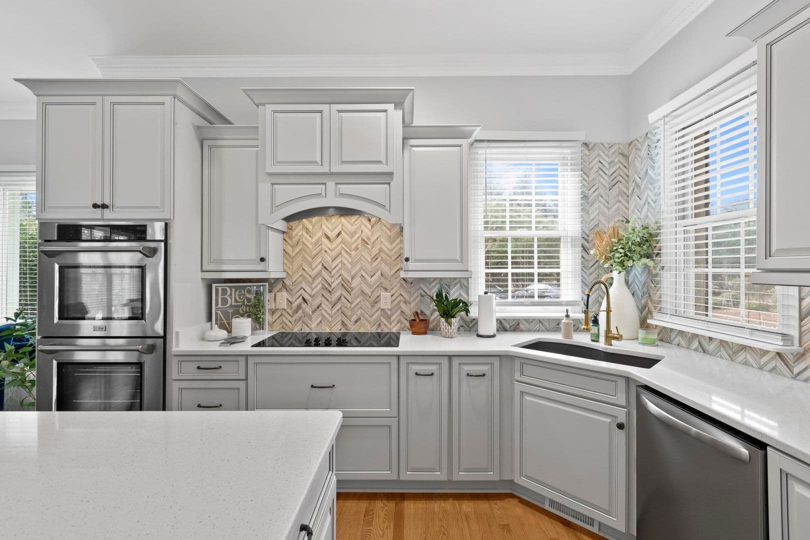 Jacksonville House: 346 Royal Bluff Road