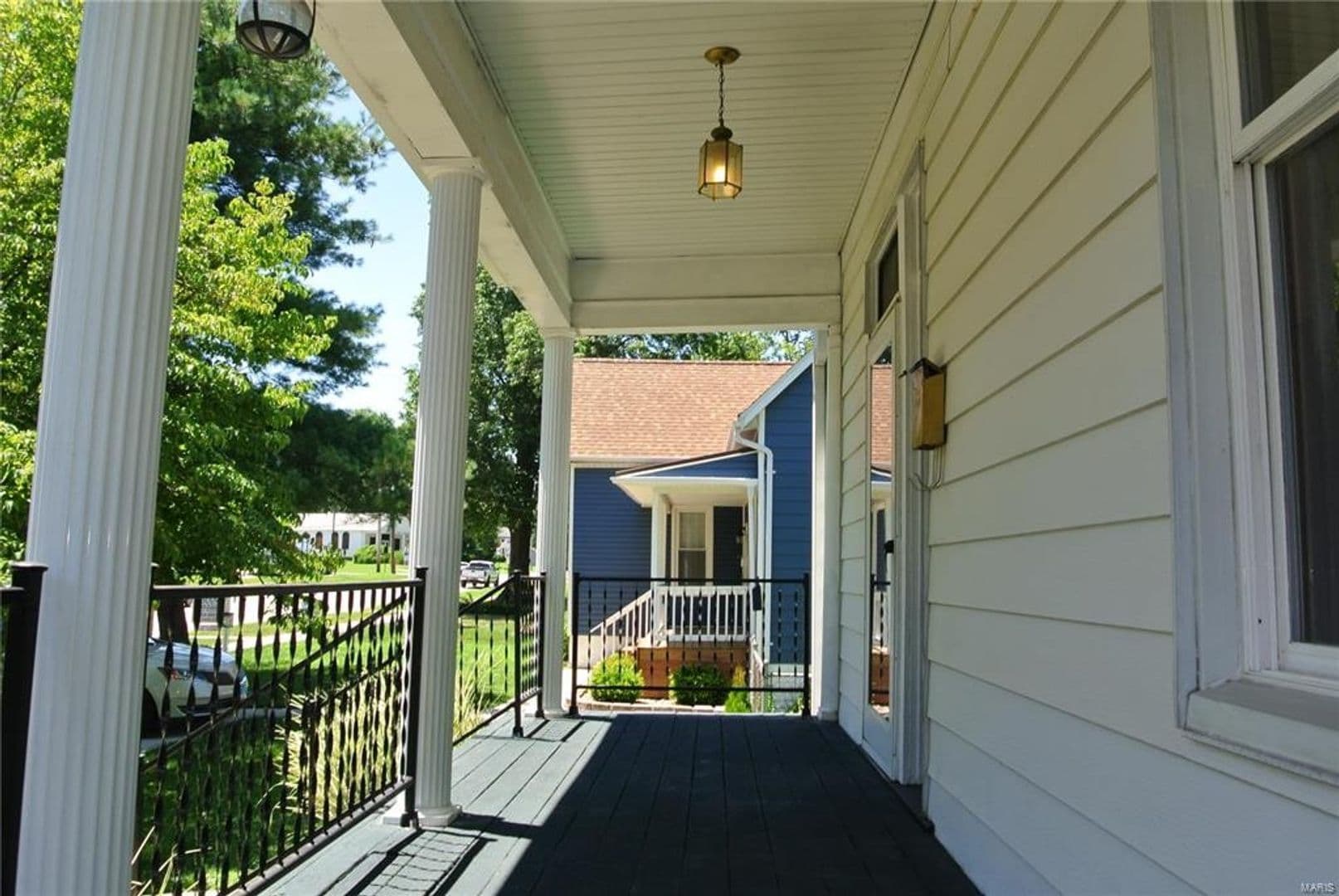 Collinsville House: 613 West Clay Street