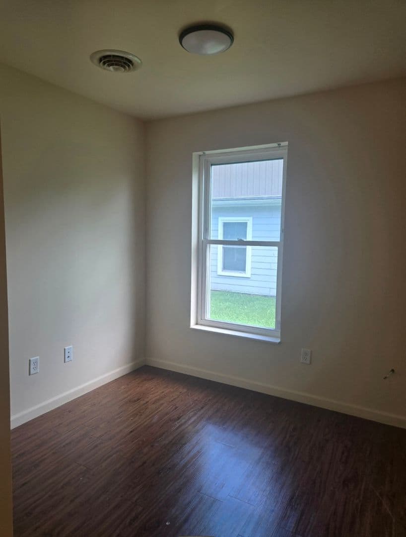 Alton House: 913 Gold
