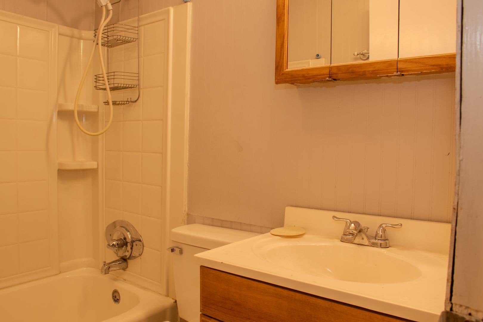East Alton House: 144 Victory