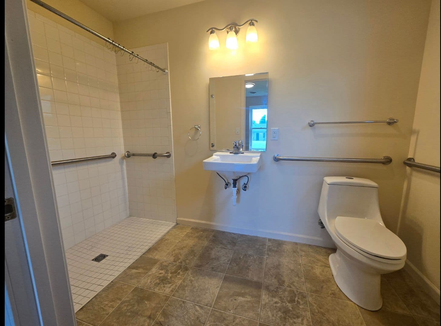 Alton House: 913 Gold