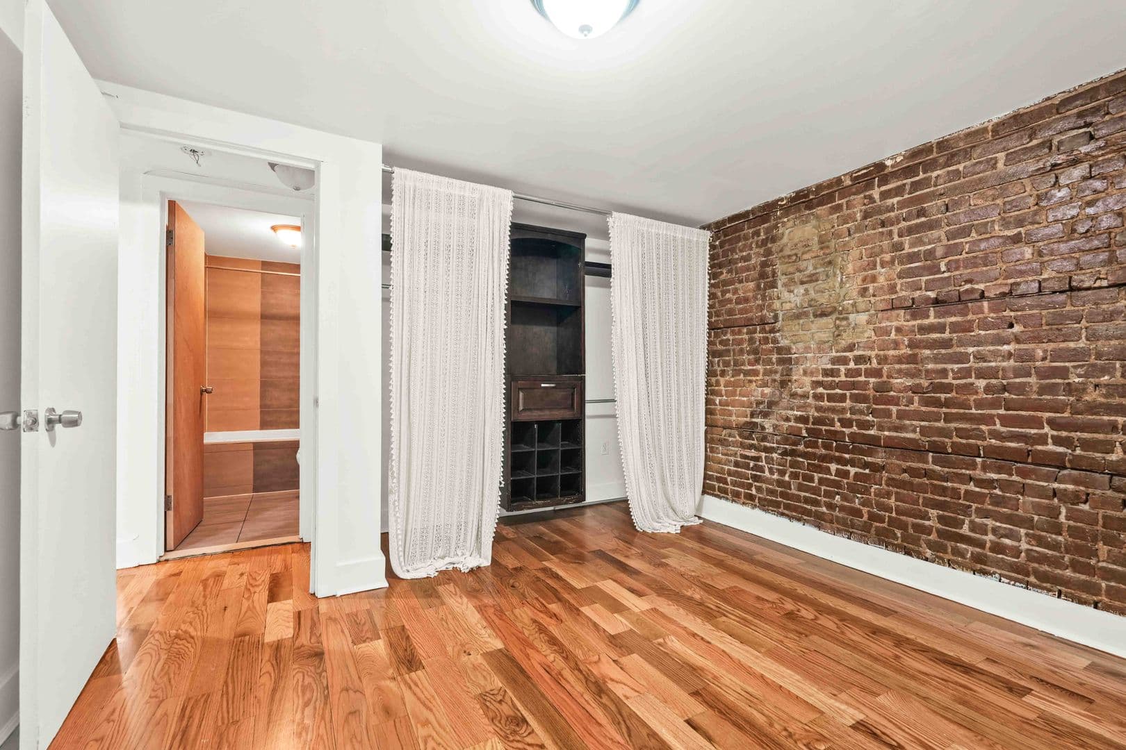 Brooklyn Apartment: 928 Lafayette Avenue