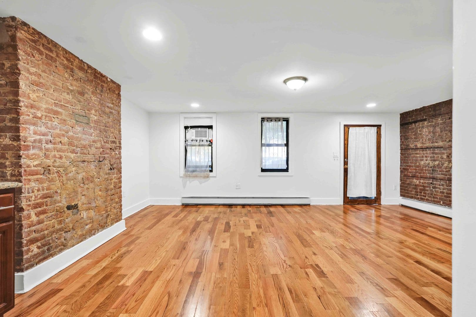 Brooklyn Apartment: 928 Lafayette Avenue