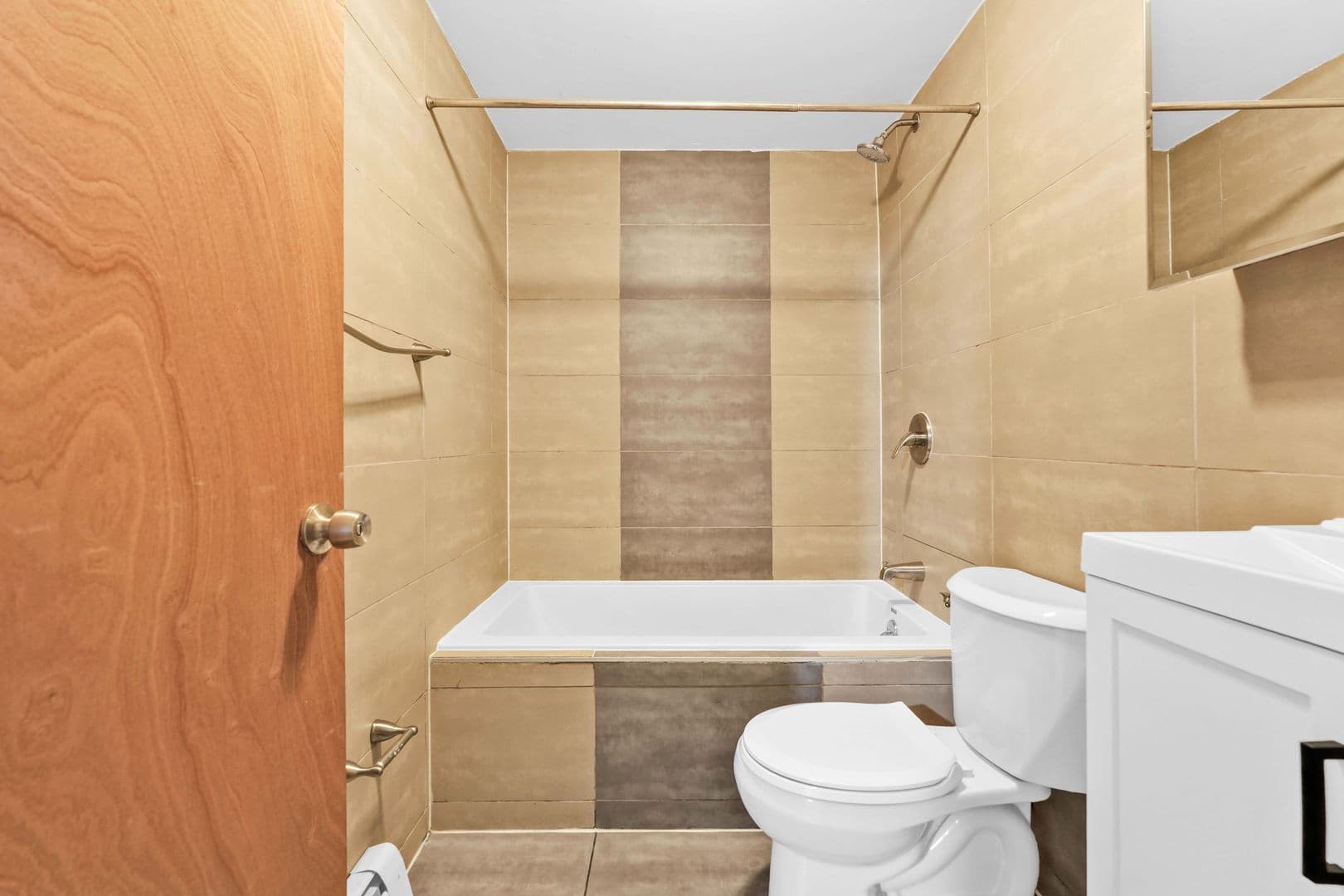 Brooklyn Apartment: 928 Lafayette Avenue
