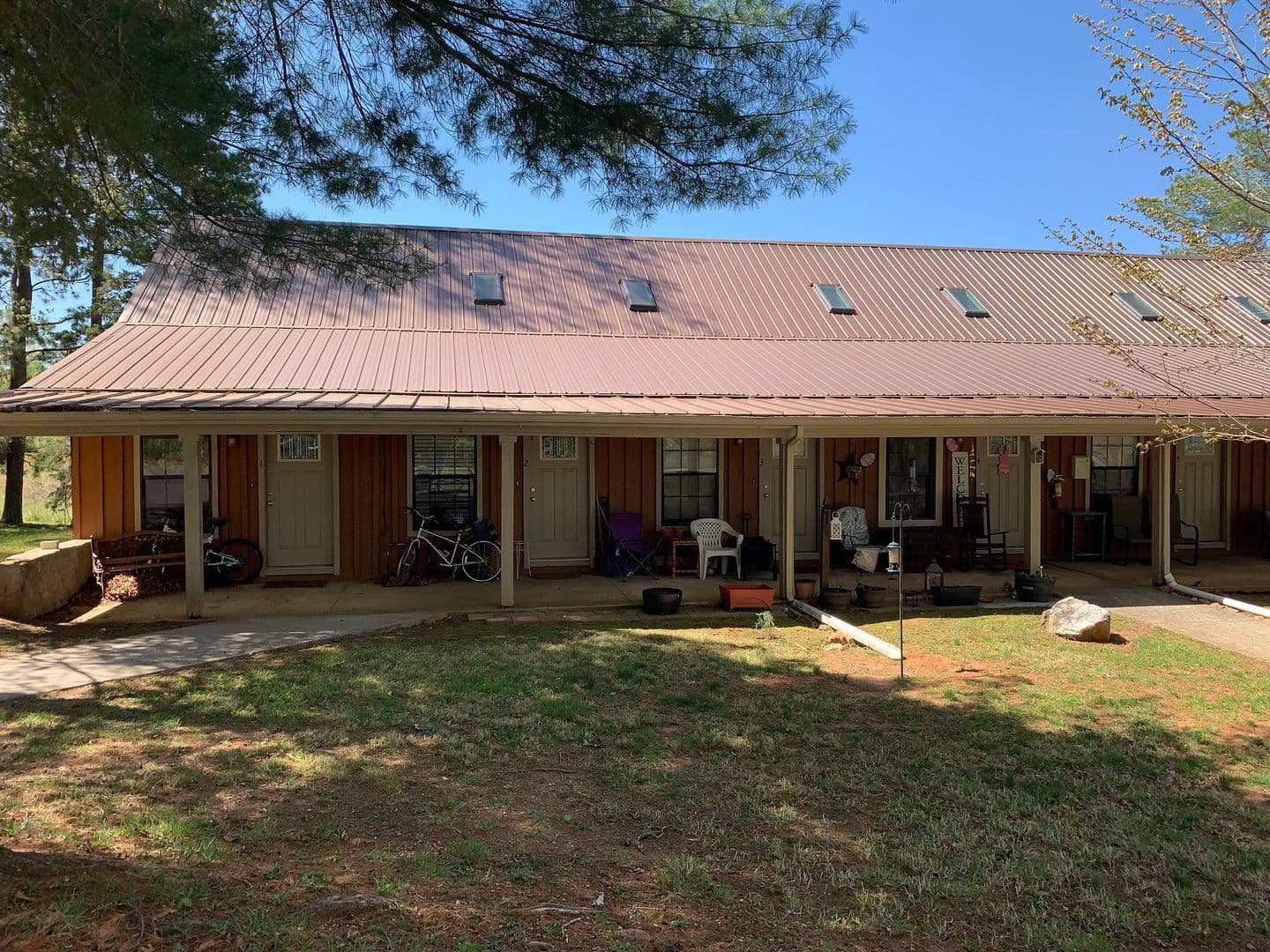 Forest Apartment: River Oak Drive