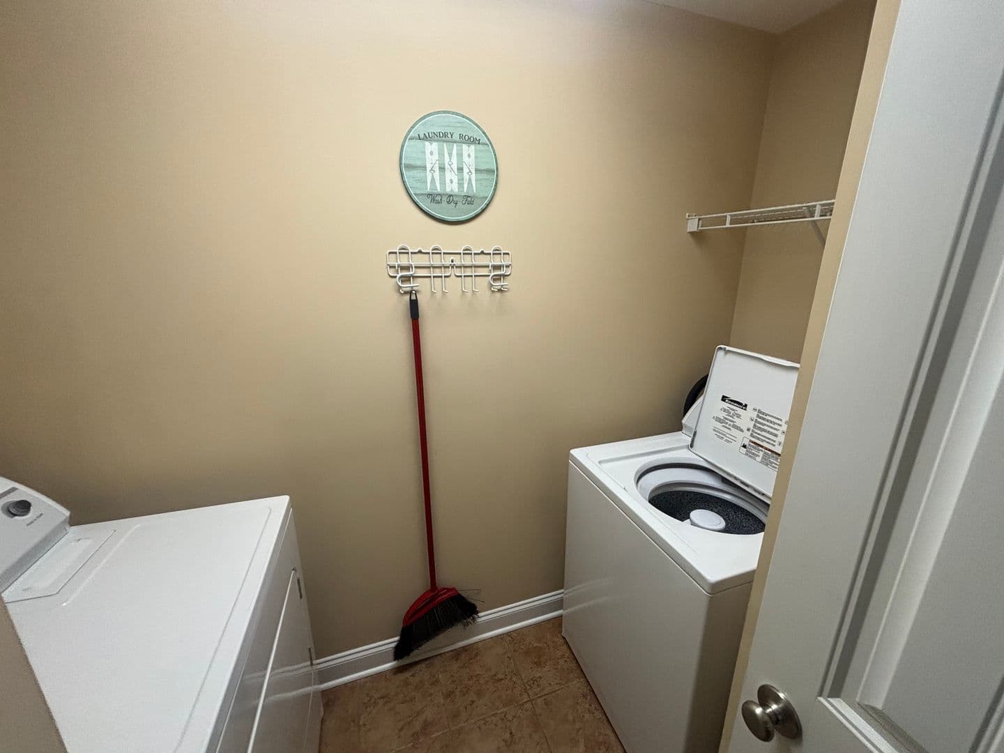 Lynchburg Townhome: 2009 Lakeside Drive #106