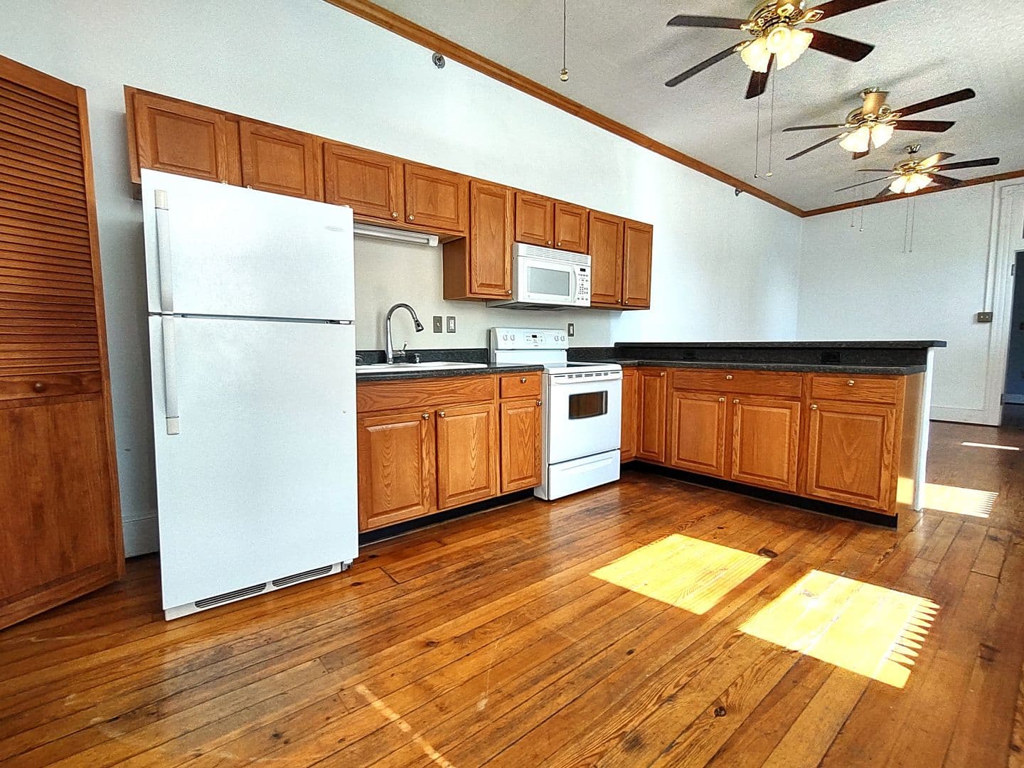 Lynchburg Apartment: 815 Church Street