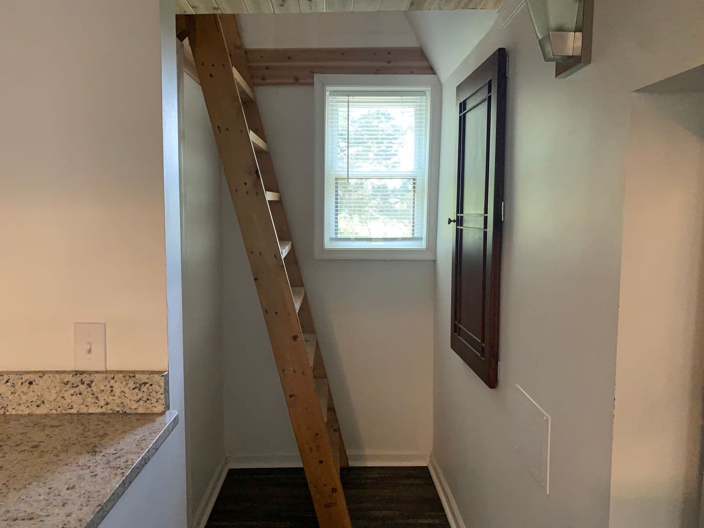Forest Apartment: River Oak Drive