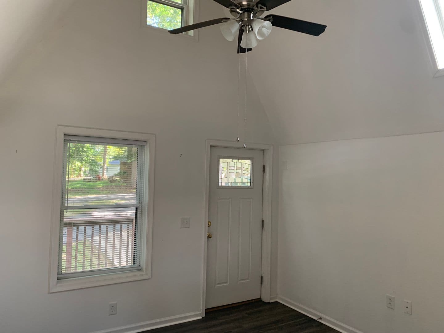 Forest Apartment: River Oak Drive