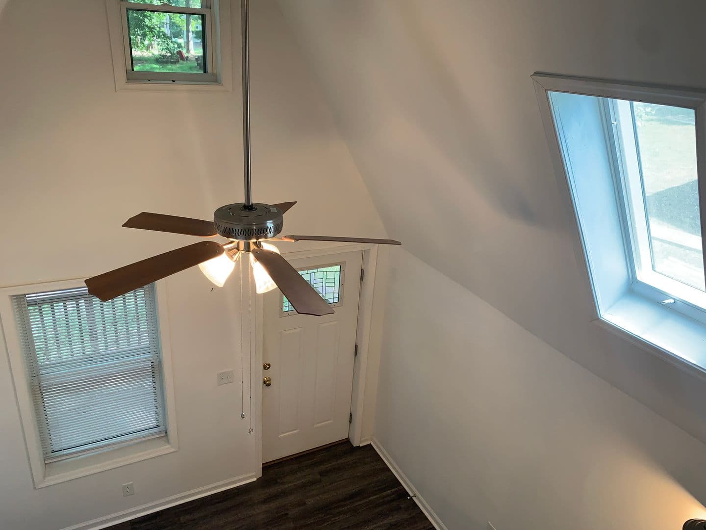Forest Apartment: River Oak Drive