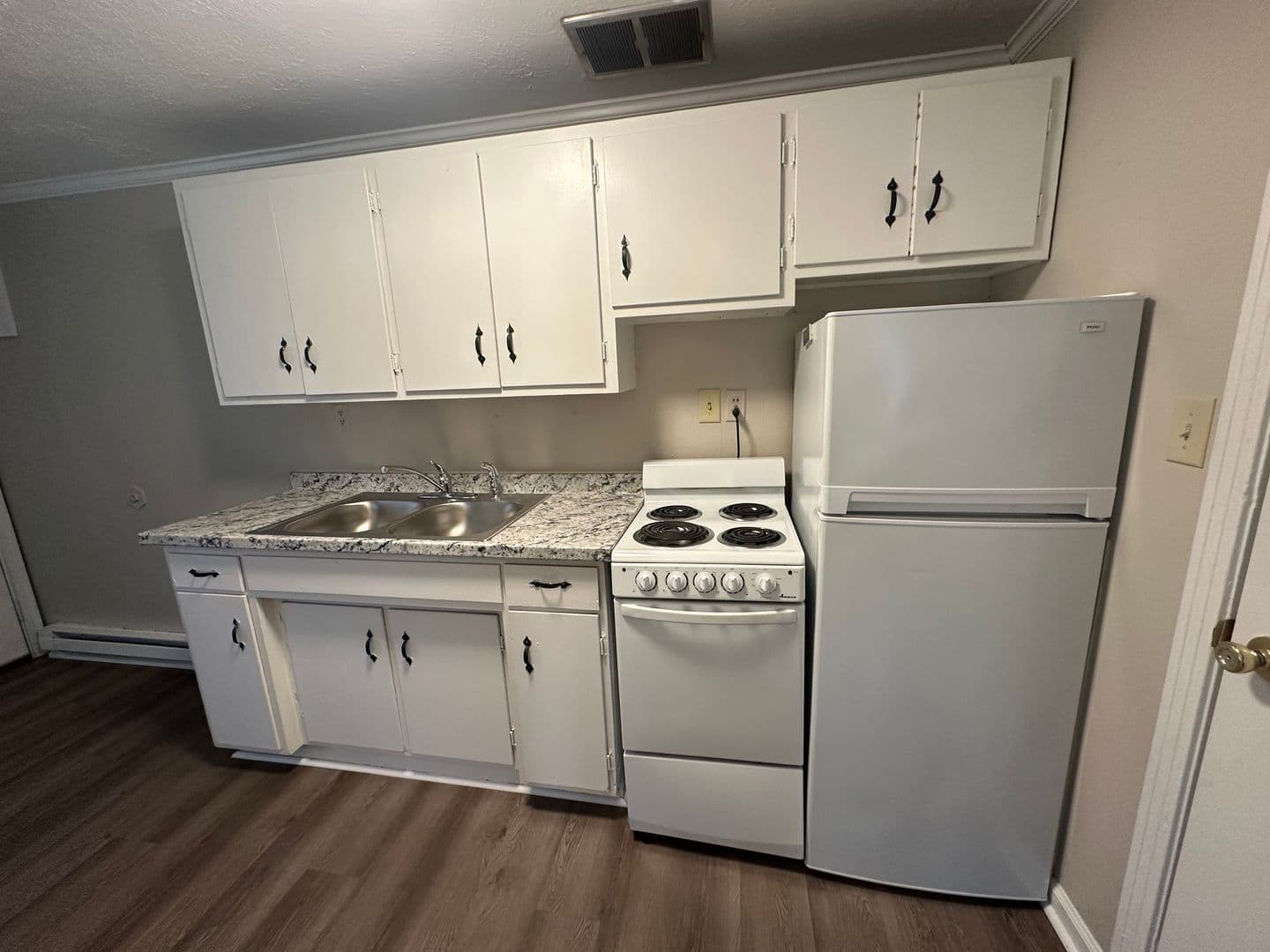 Lynchburg Apartment: Wards Ferry Road & Walton Dr