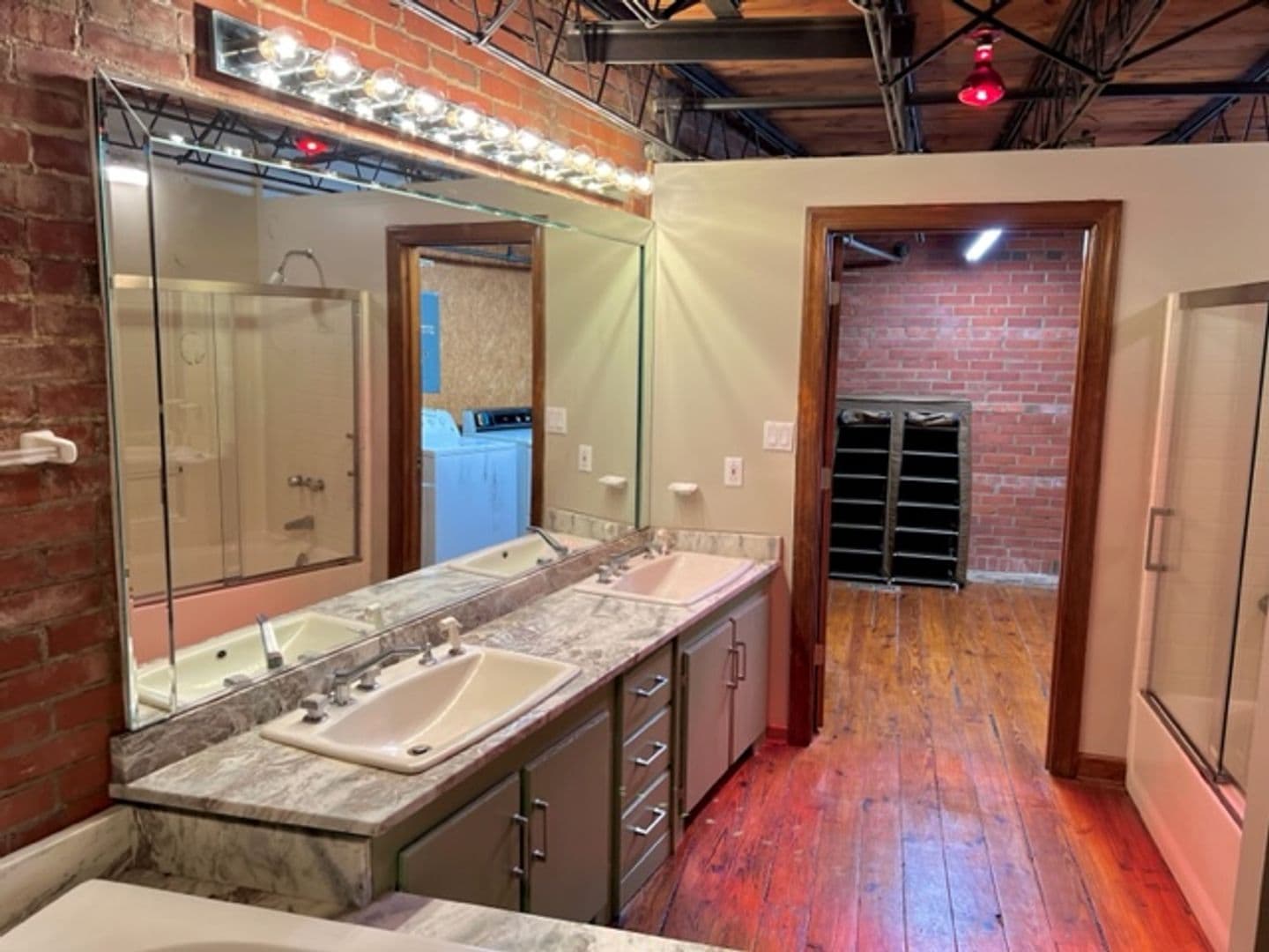 Lynchburg Apartment: 1405 Main Street