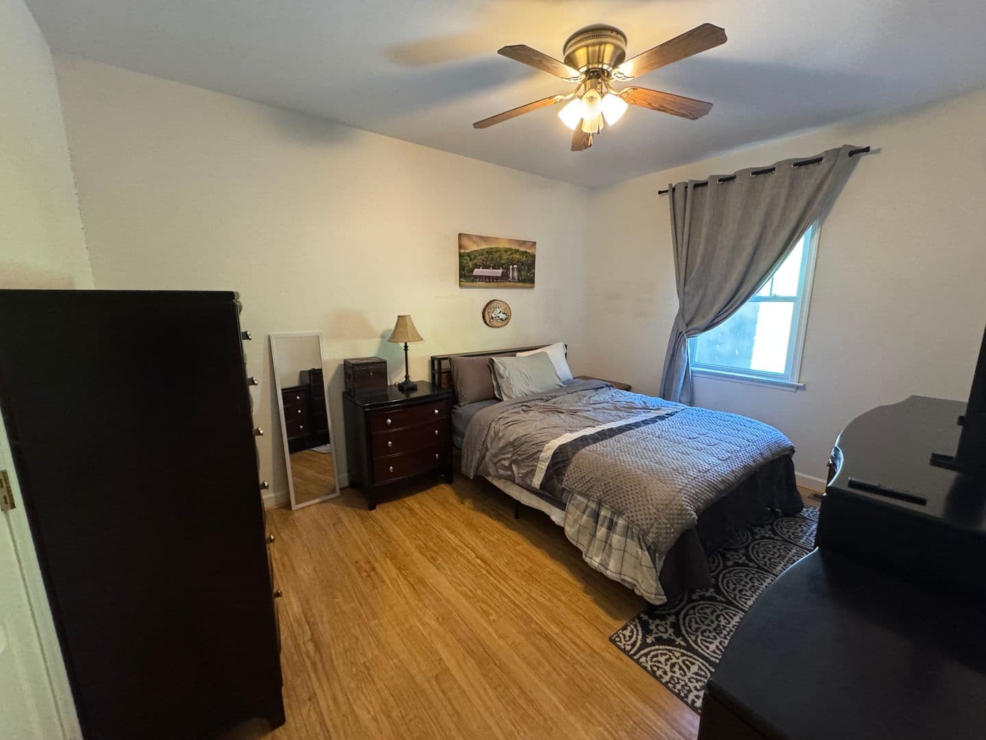 Altavista Townhome: 1534 Main Street