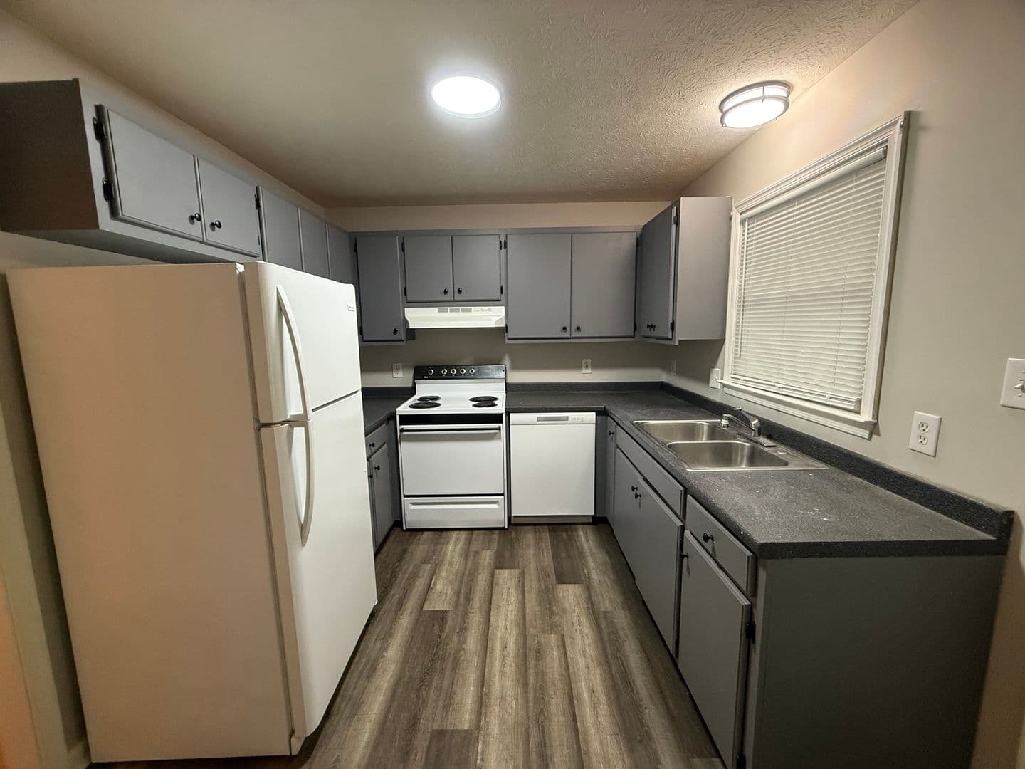 Amherst Apartment: 135-137 Cooper Street