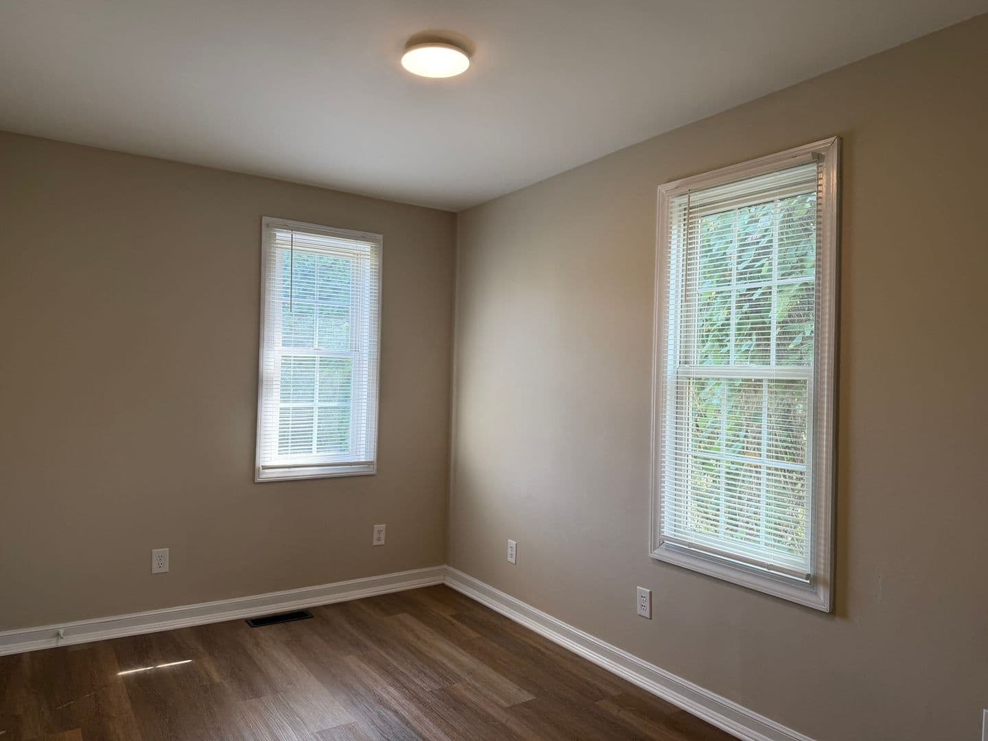 Lynchburg House: 2219 Poplar Street
