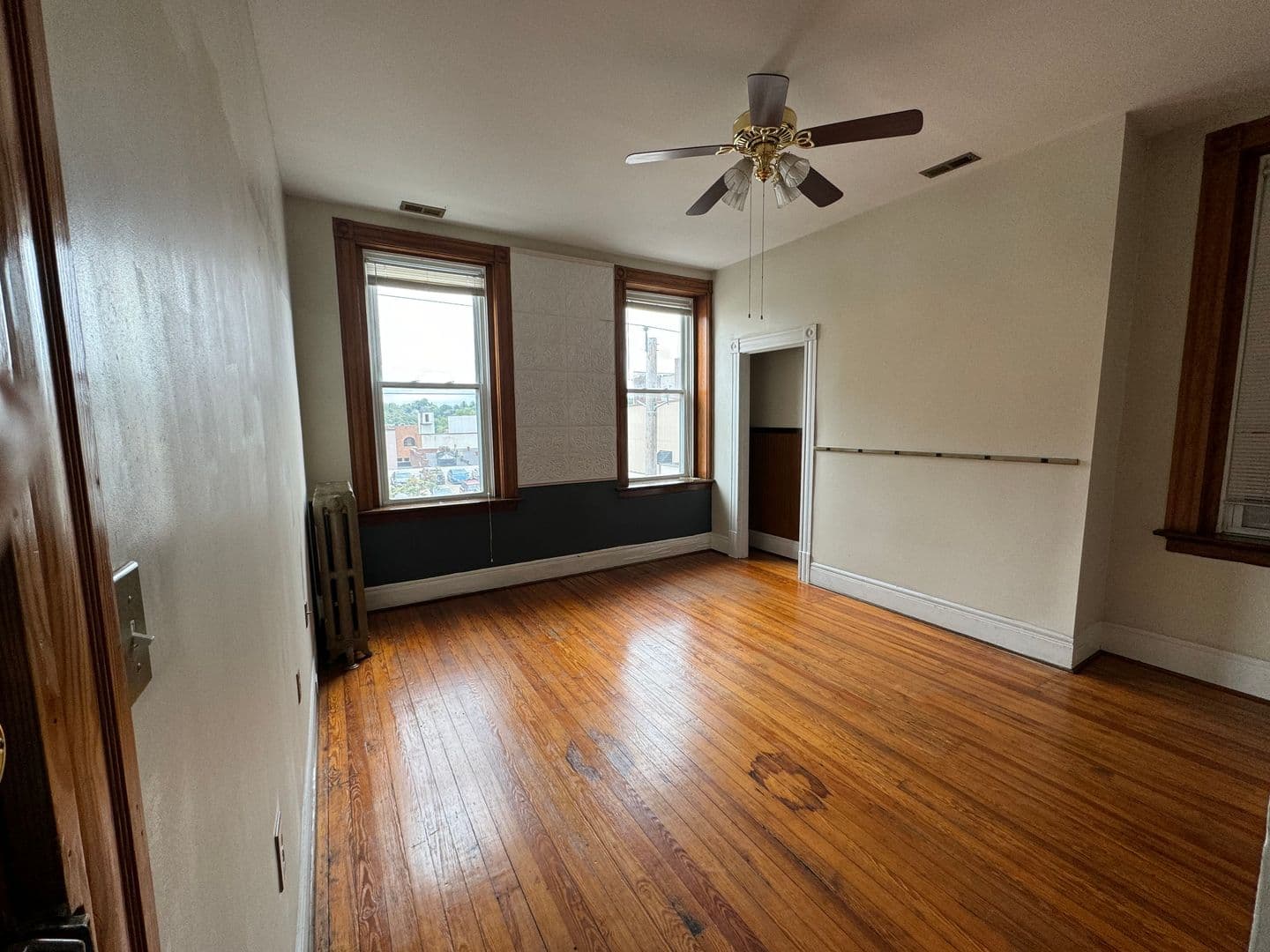 Lynchburg Apartment: 815 Church Street