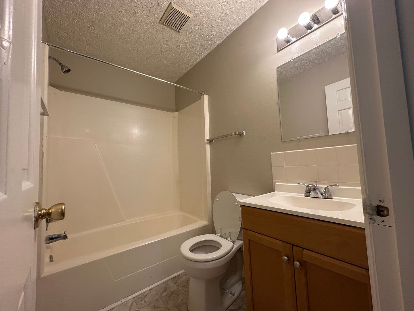 Lynchburg Apartment: 1416-1424 Tunbridge Road
