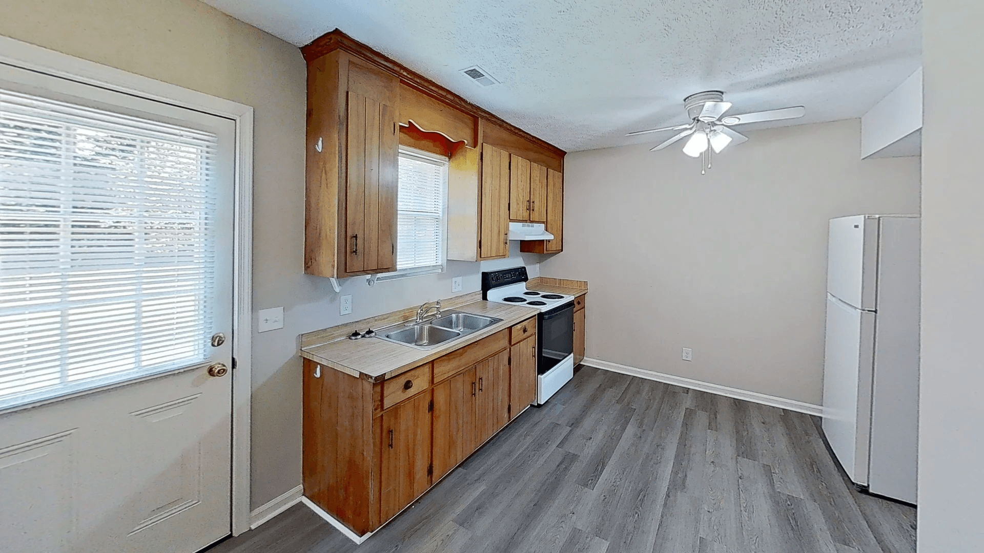 Madison Heights Apartment: 127 & 144 Country Village Lane
