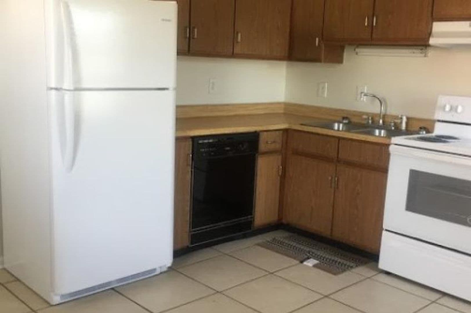 Bedford Apartment: 951 & 953 Smith Street