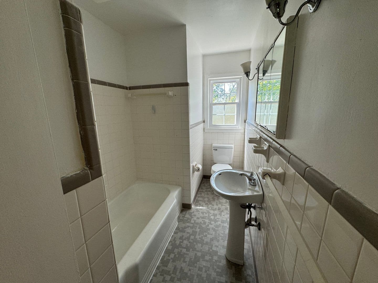 Lynchburg House: 1508 Club Terrace