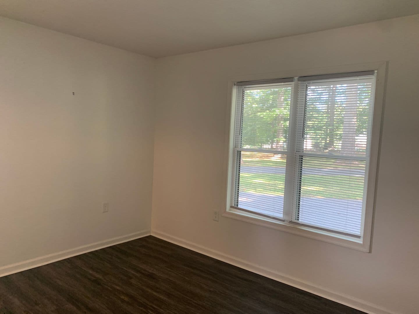 Forest Apartment: River Oak Drive