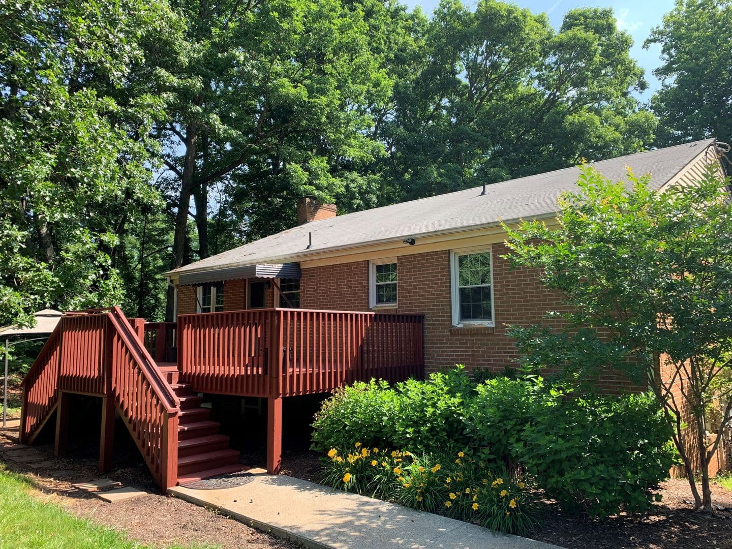 Rustburg House: 439 Rocky Road