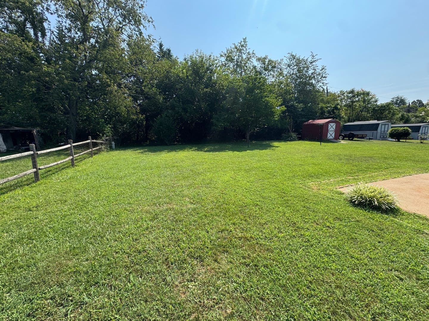 Forest House: 312 Foreston Drive