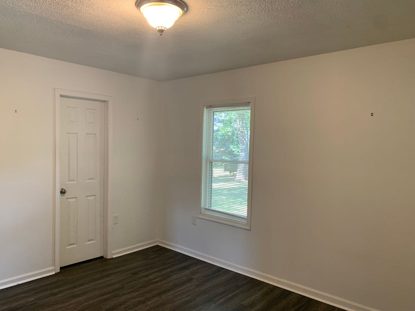 Forest Apartment: River Oak Drive