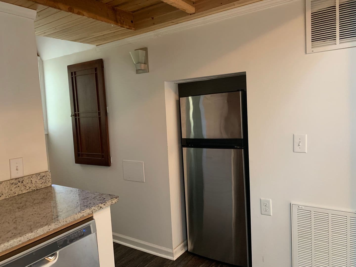 Forest Apartment: River Oak Drive