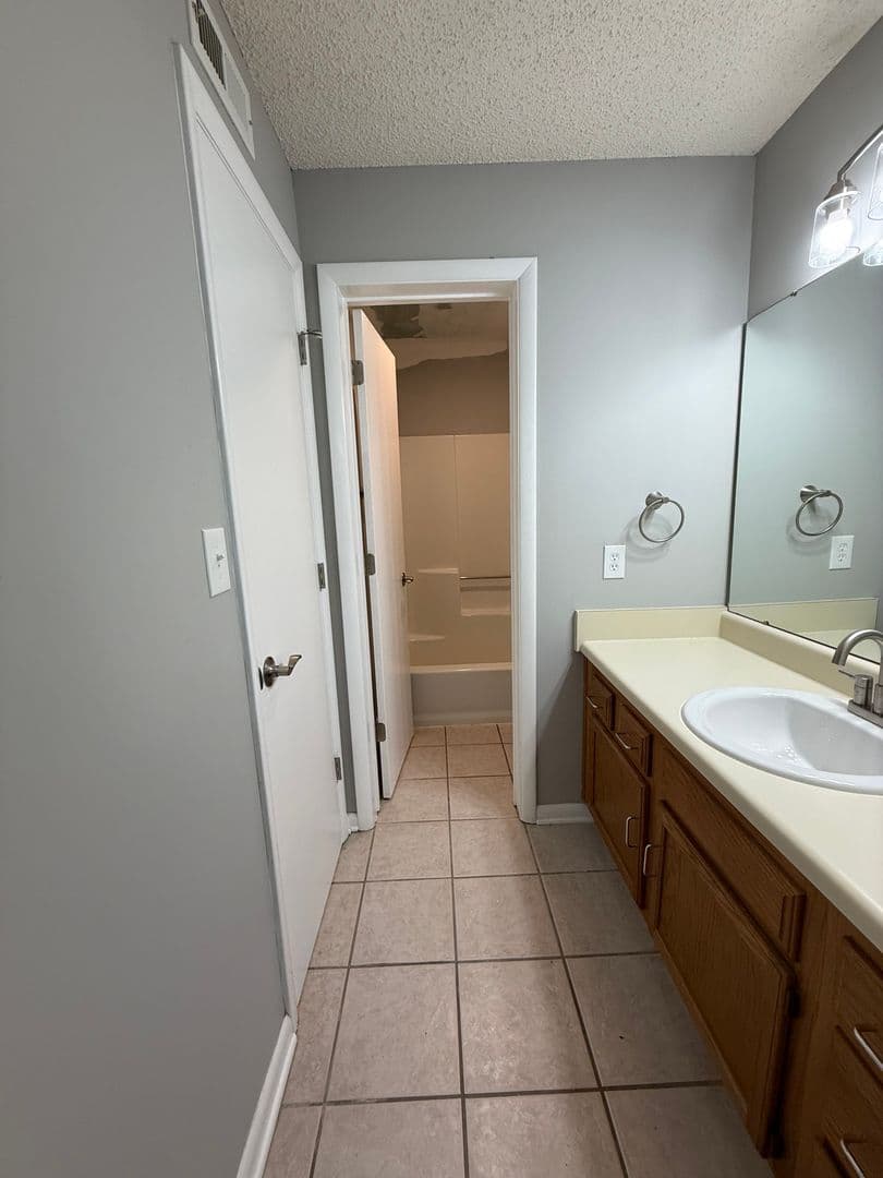 Forest Condo: 1312 Twin Springs Court