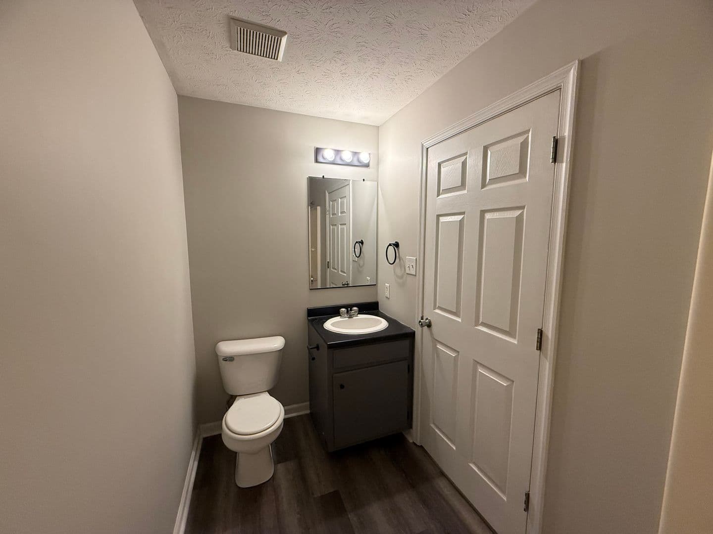 Amherst Apartment: 135-137 Cooper Street