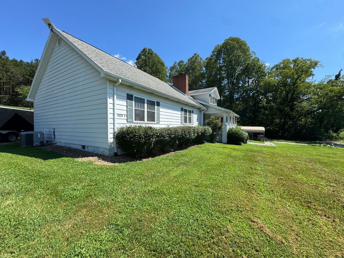 Altavista Townhome: 1534 Main Street
