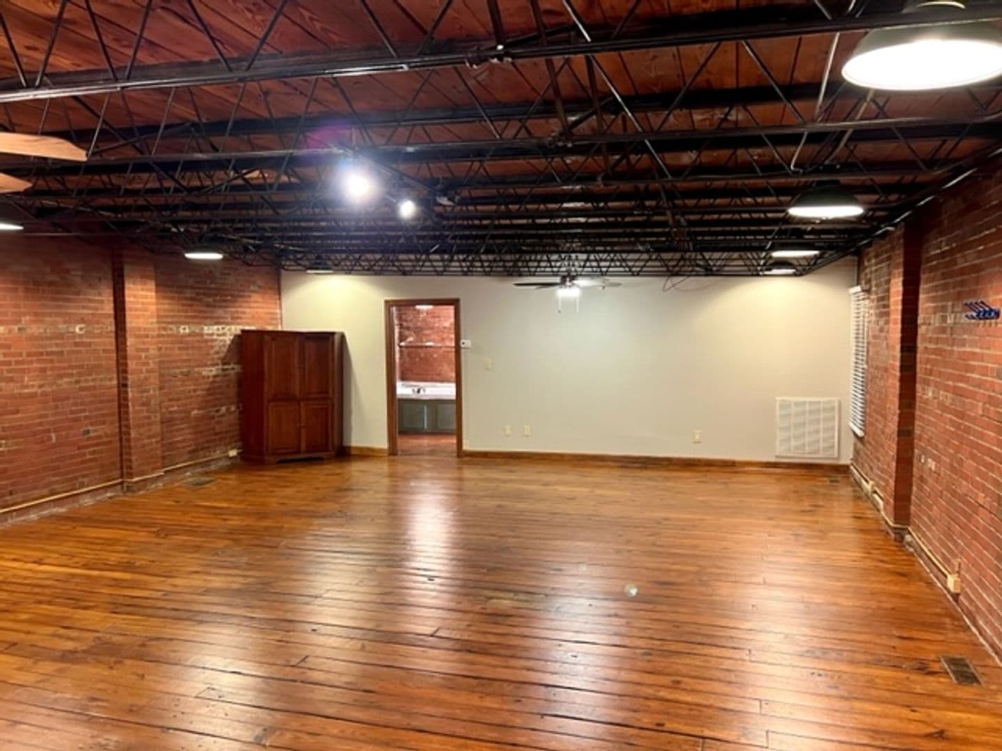 Lynchburg Apartment: 1405 Main Street