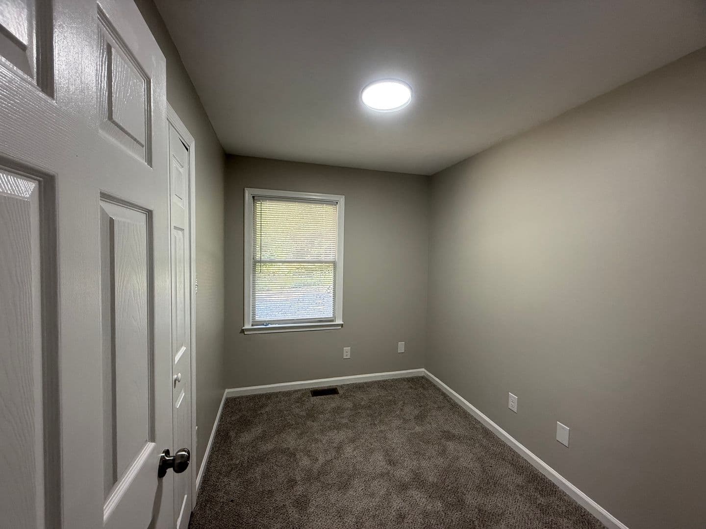 Amherst Apartment: 135-137 Cooper Street
