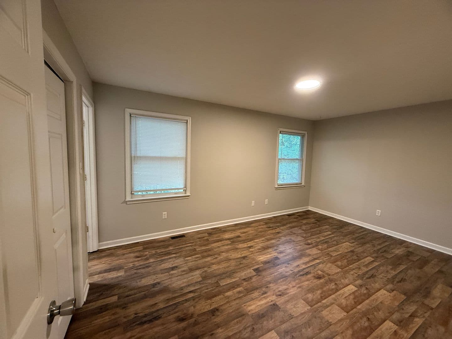 Amherst Apartment: 135-137 Cooper Street
