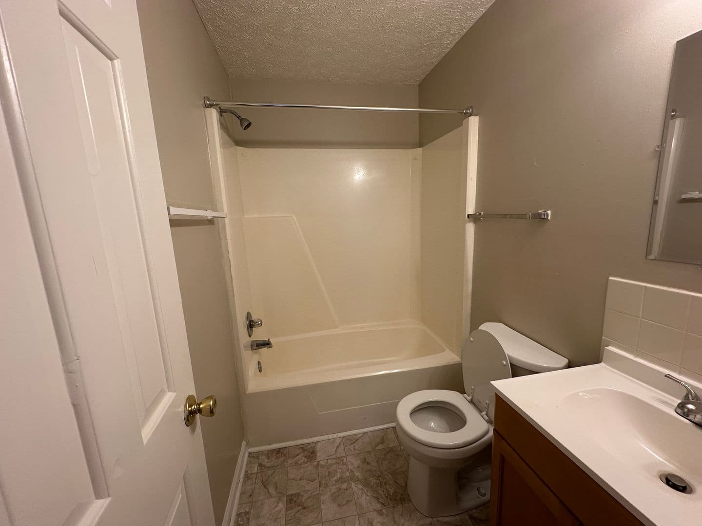 Lynchburg Apartment: 1416-1424 Tunbridge Road