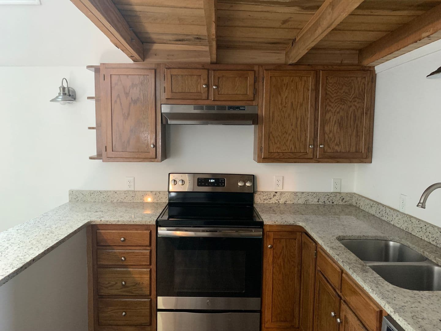 Forest Apartment: River Oak Drive