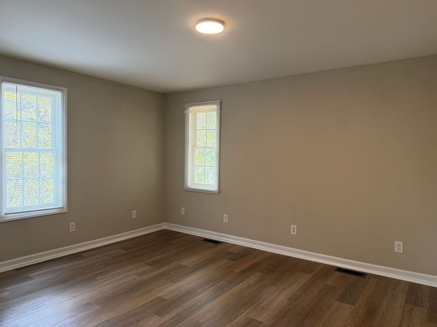 Lynchburg House: 2219 Poplar Street