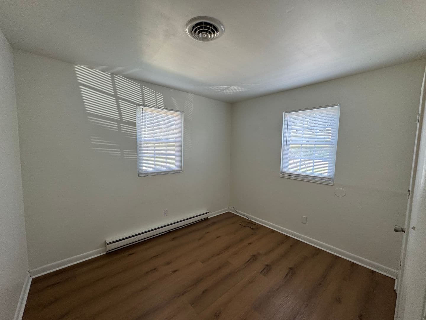 Lynchburg Apartment: 1901 Cleveland Avenue