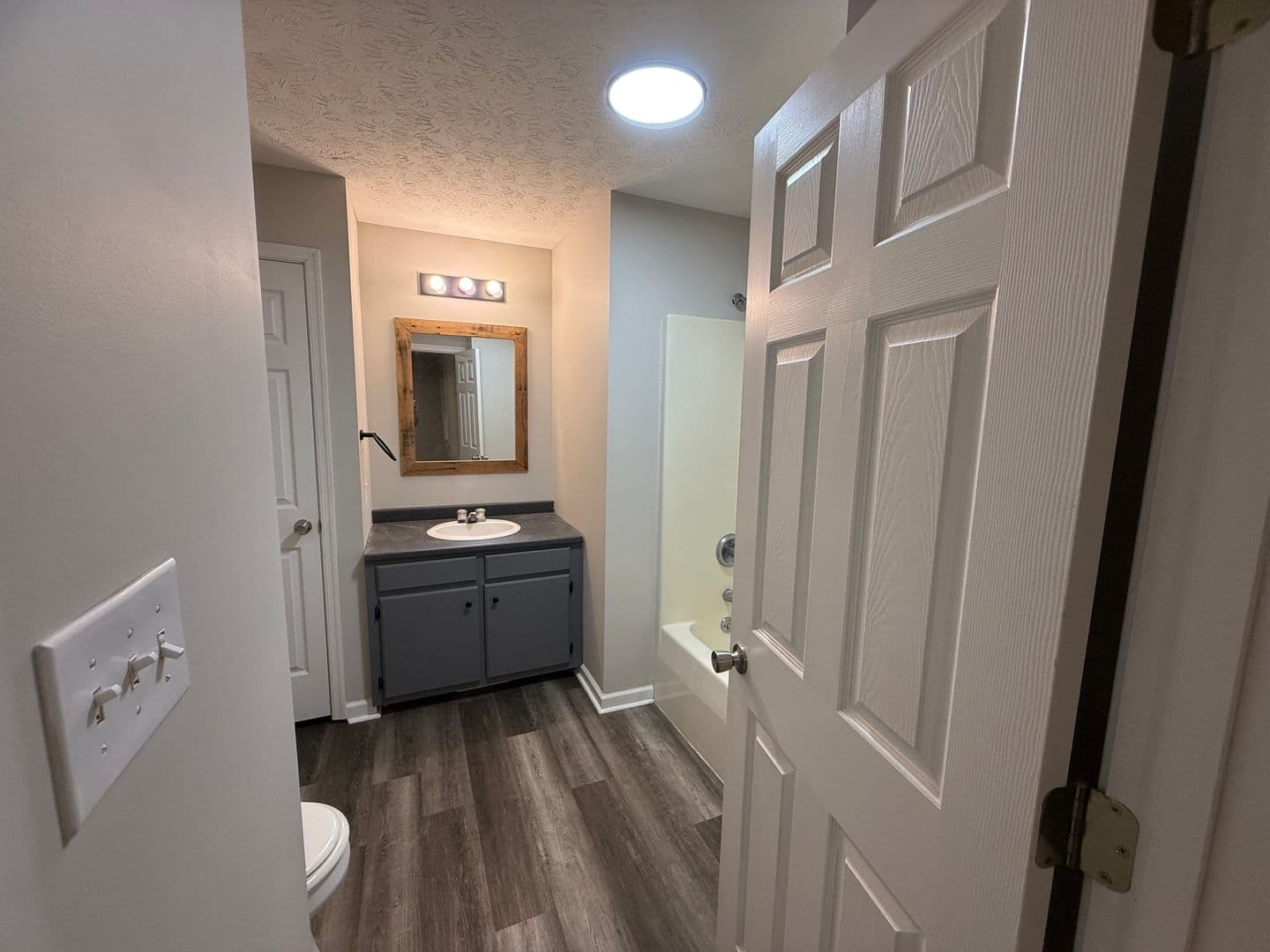 Amherst Apartment: 135-137 Cooper Street