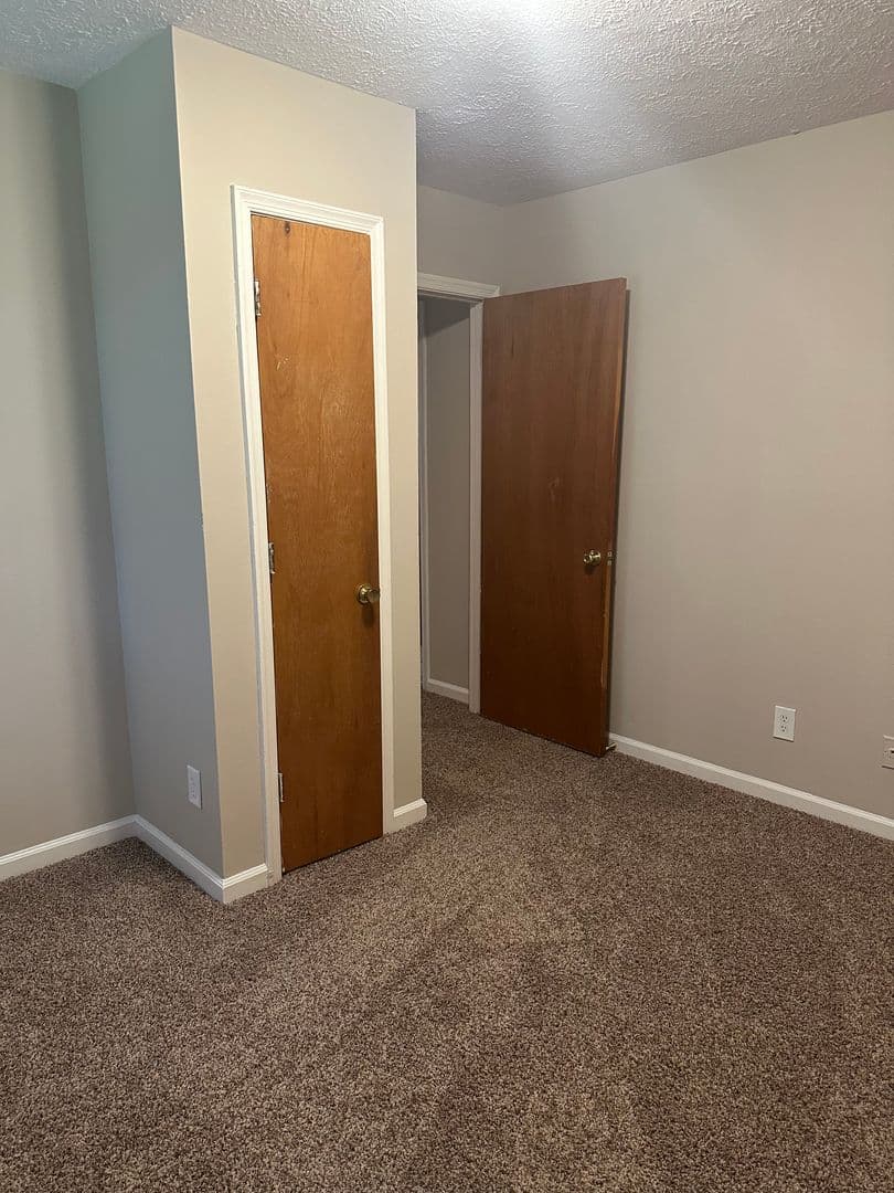 Madison Heights Apartment: 127 & 144 Country Village Lane