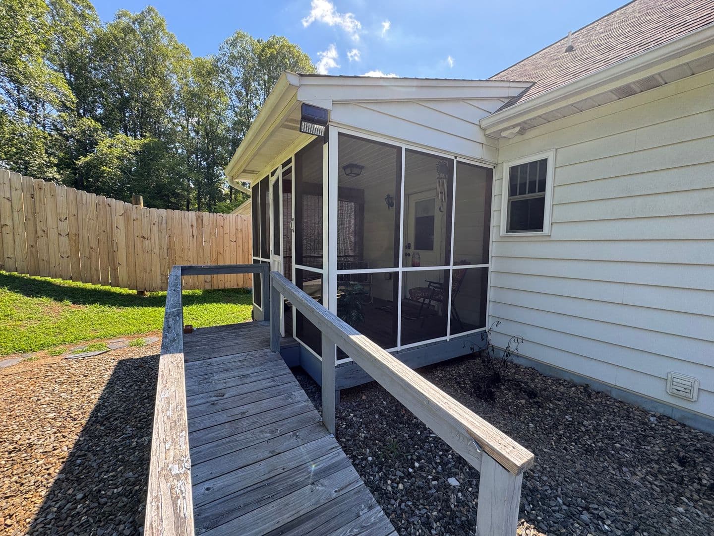 Altavista Townhome: 1534 Main Street