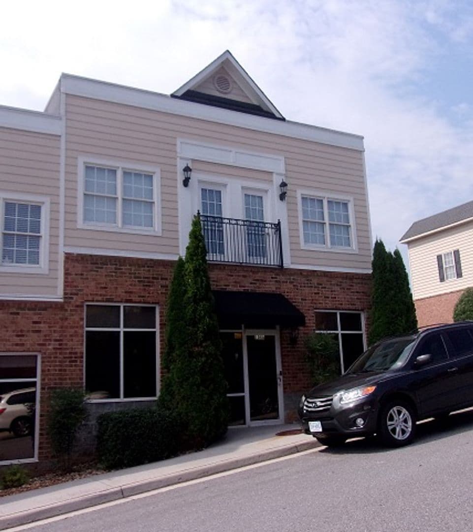 Lynchburg Condo: 108 Northwynd Circle Unit B