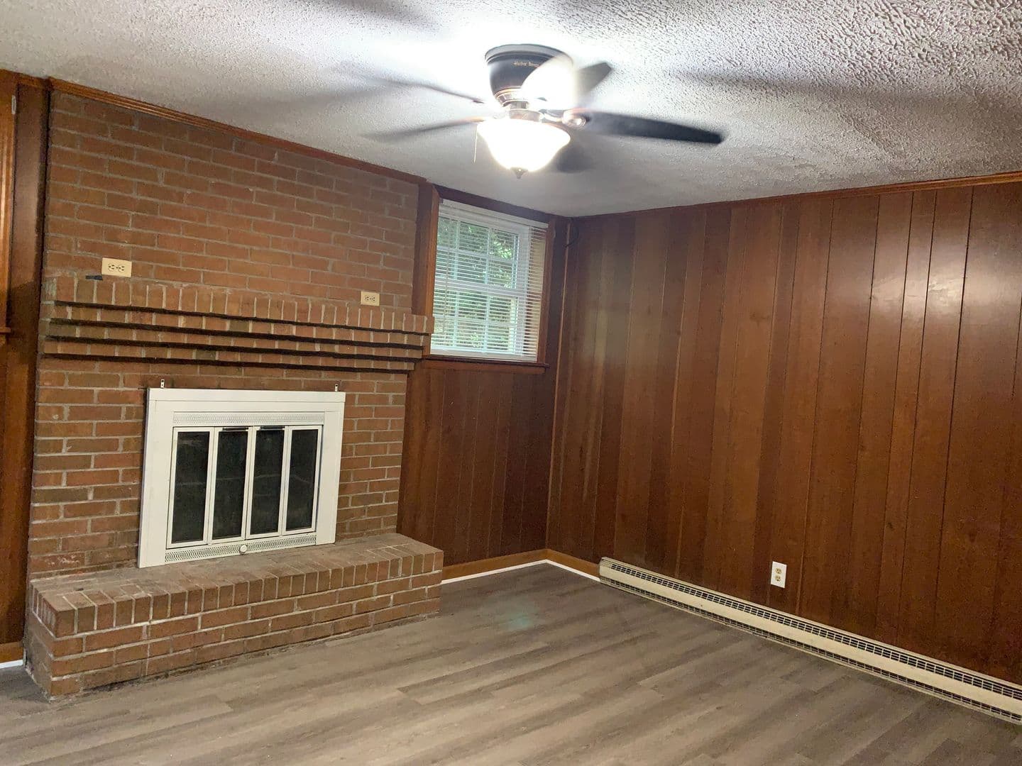 Rustburg House: 439 Rocky Road