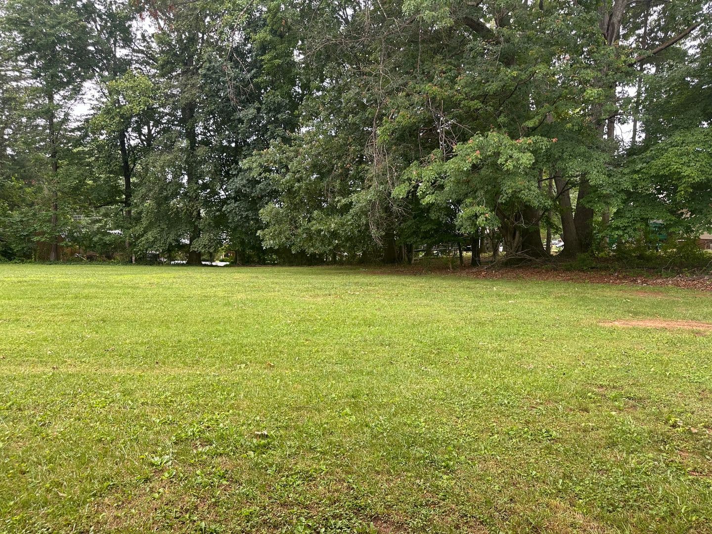 Madison Heights Apartment: 127 & 144 Country Village Lane